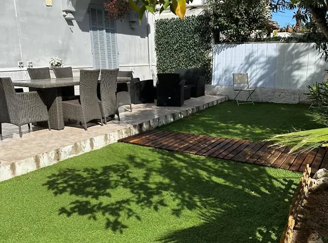 Siana * アンティーブ