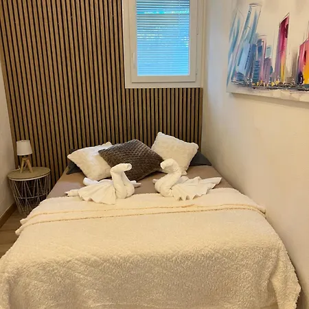 Siana Apartment *